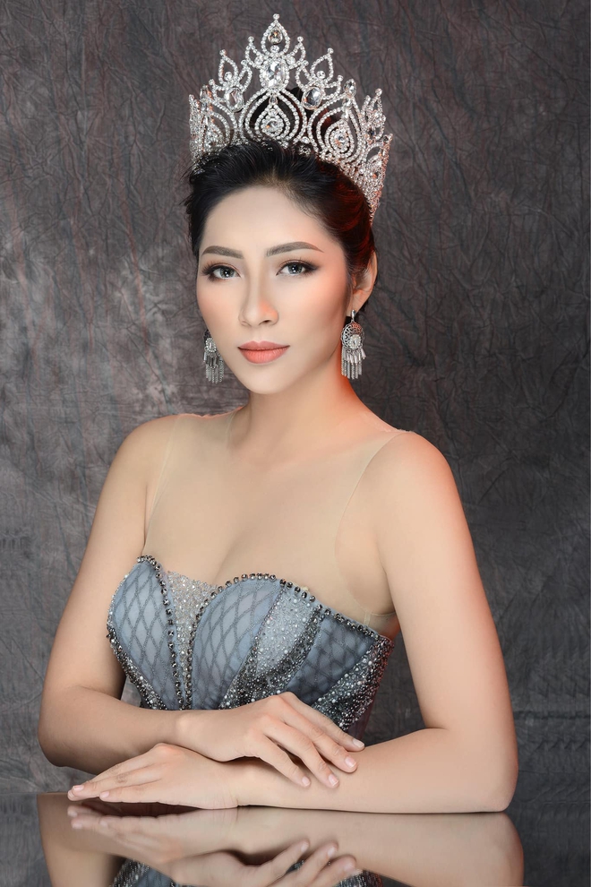 Cuộc sống của hoa hậu đen đủi và thị phi nhất nhì showbiz Việt ở tuổi 29-1