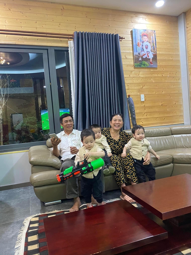 Cuộc sống của hoa hậu đen đủi và thị phi nhất nhì showbiz Việt ở tuổi 29-8