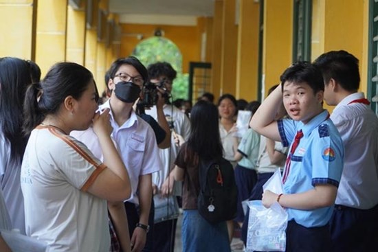 Thi lớp 10 ở TP HCM: 263 thí sinh vắng môn ngữ văn, bắt đầu thi ngoại ngữ