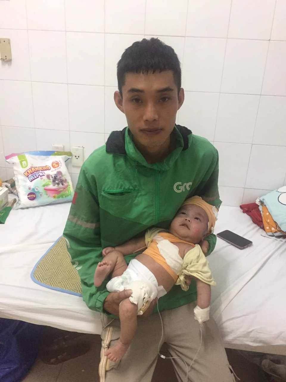 Ánh mắt cầu cứu của bé trai 5 tháng tuổi toàn thân lở loét vì căn bệnh quái ác-5