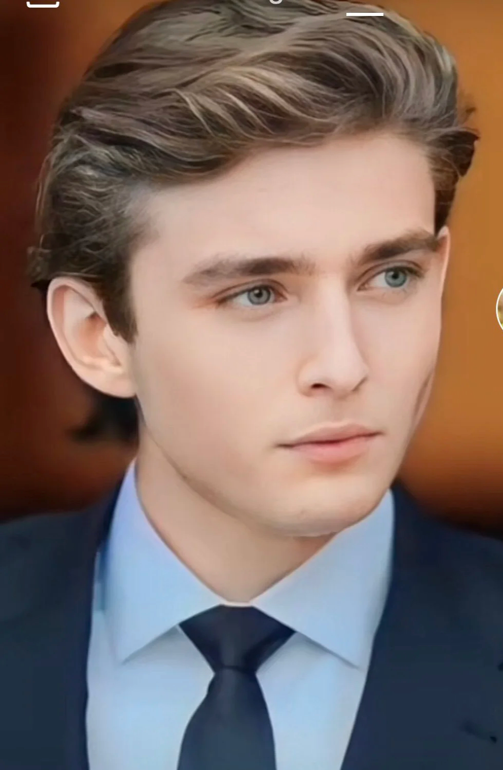 Hoàng tử Nhà Trắng” Barron Trump ở tuổi 18: Nhan sắc dậy thì thành công” đúng như mong đợi, chỉ xuất hiện thoáng qua cũng gây bất ngờ-6