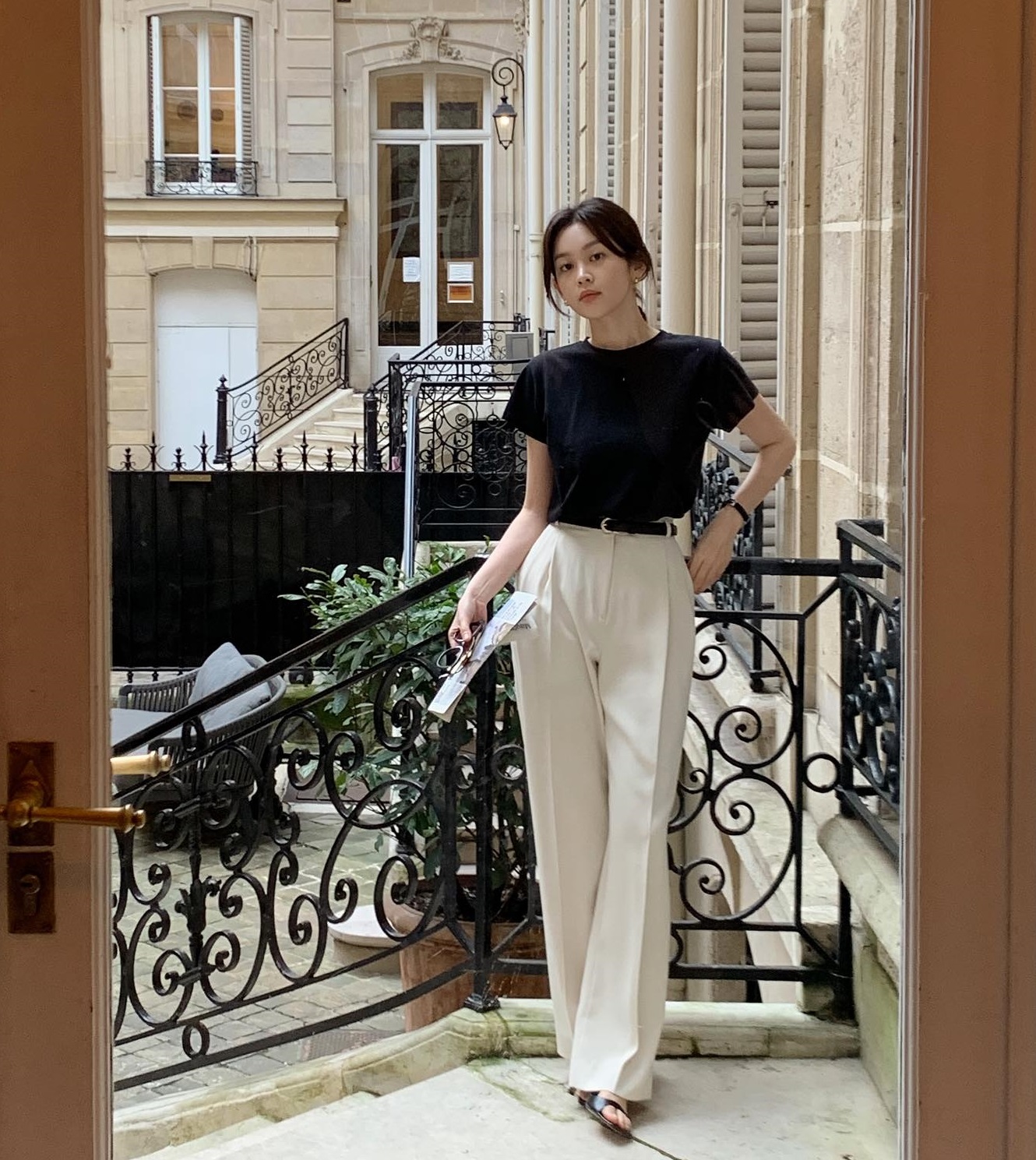 4 cách mặc quần ống rộng tôn dáng tối ưu cho người có chiều cao khiêm tốn-5