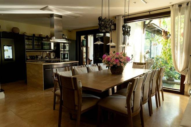 Có gì bên trong căn biệt thự sân vườn đắt giá của Hoa hậu nghìn tỷ Hà Kiều Anh?-4