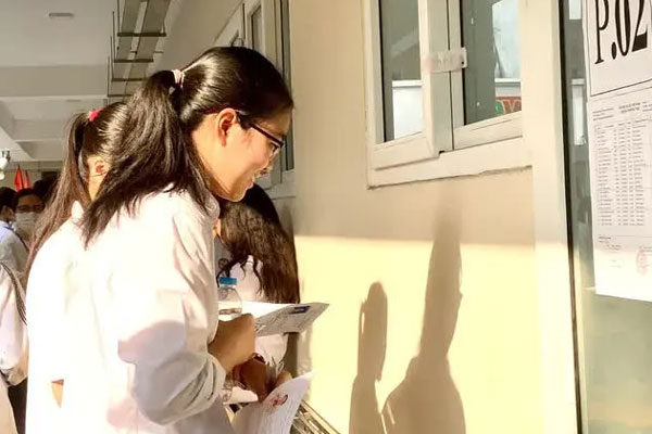 Đề thi lớp 10 môn Toán tại TPHCM năm 2024-3