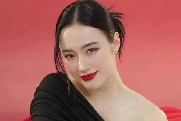 Em gái Angela Phương Trinh gửi đơn khẩn cầu: Chị tôi đang nợ rất nhiều, không đủ trả tiền điện nước, mẹ đến thăm bị bảo vệ cấm-4