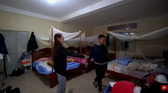 Điểm chung thú vị giữa Hoa hậu Thuỳ Tiên và Quang Linh Vlog liên quan đến 2 căn nhà họ đang sống-15