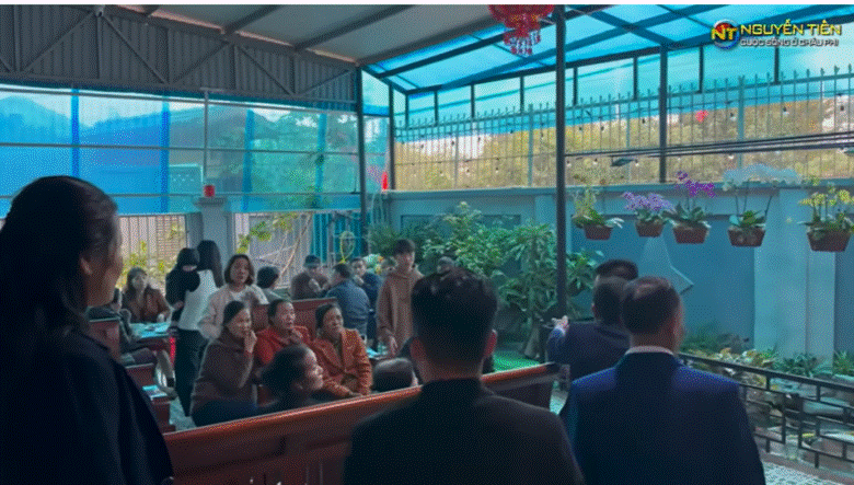 Điểm chung thú vị giữa Hoa hậu Thuỳ Tiên và Quang Linh Vlog liên quan đến 2 căn nhà họ đang sống-20