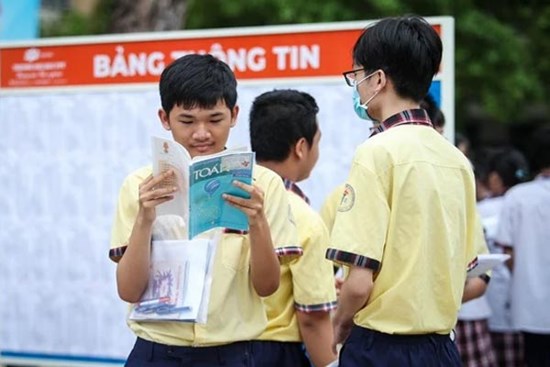 Đề thi lớp 10 môn Toán tại TPHCM năm 2024