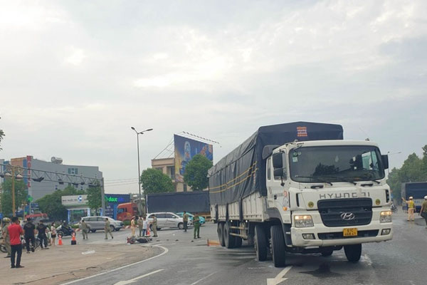 Bé trai 9 tuổi tử vong trên đường đi khám bệnh về-1