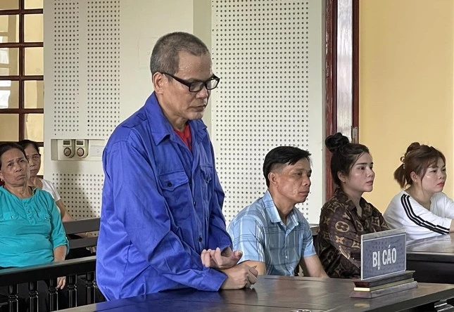 Mâu thuẫn nhỏ trong cuộc rượu, anh cầm dao đâm em họ tử vong-1