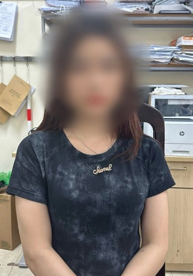 Từ đôi nam nữ mây mưa trong nhà nghỉ, Công an Hà Nội bắt 1 kiều nữ-1