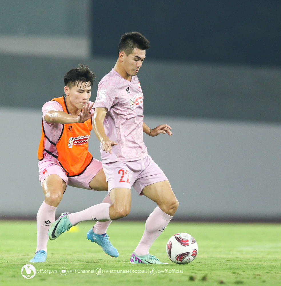 Quang Hải: Tuyển Việt Nam tự tin chơi hay trước Iraq-9