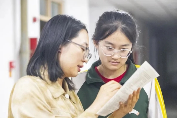 Tỷ phú Rockefeller nói thẳng: Đừng lúc nào cũng nói ‘thất bại là mẹ thành công’, nhớ rằng con lợn có thể trèo cây nếu được ngợi khen!-4