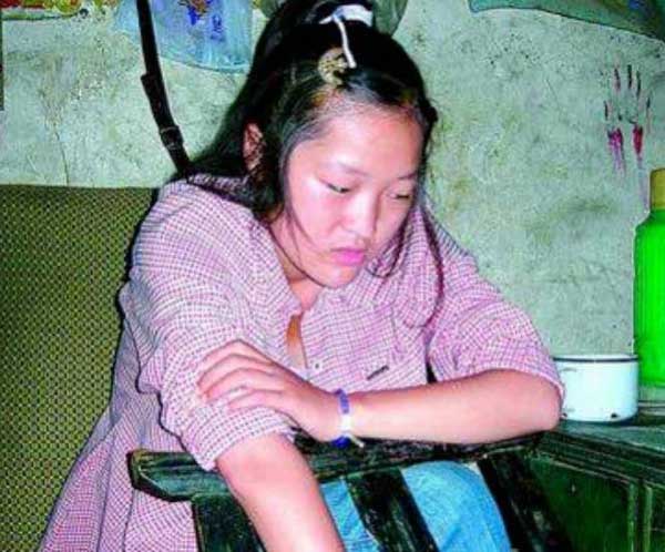 Nữ sinh thi đại học nộp giấy trắng, viết tâm thư chỉ trích hệ thống giáo dục: 18 năm sau lãnh hậu quả-2