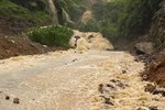 Mưa lớn gây ngập lụt và sạt lở nhiều nơi tại Hà Giang-4