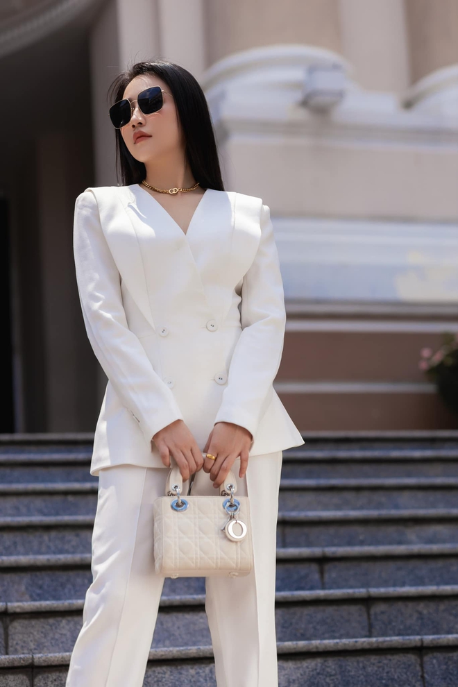 Cuộc sống của Huỳnh Hồng Loan sau 4 năm chia tay cầu thủ Tiến Linh-3