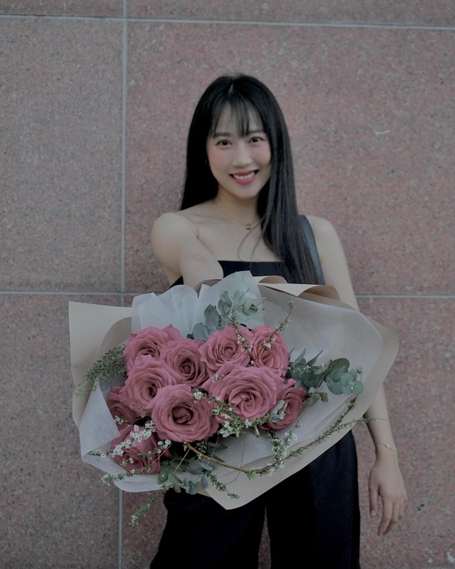 Cuộc sống của Huỳnh Hồng Loan sau 4 năm chia tay cầu thủ Tiến Linh-6