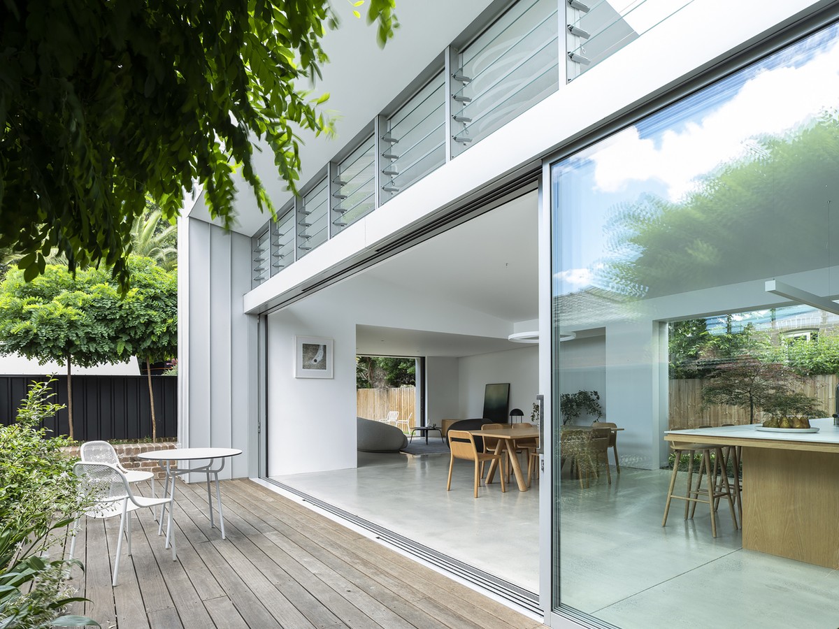 Vợ chồng trẻ cải tạo công trình đổ nát thành ngôi nhà mơ ước-4