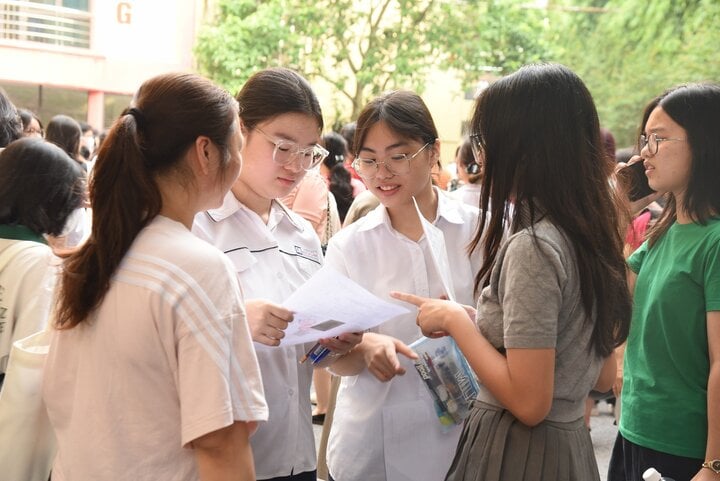 Cách tính điểm xét tuyển lớp 10 tại Hà Nội và TP.HCM-1
