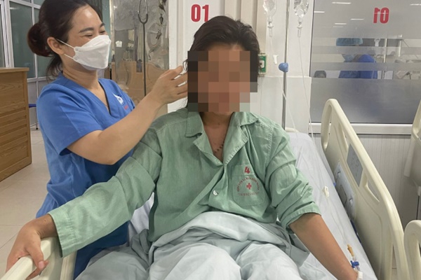 Kỳ tích của người phụ nữ Hà Nội bị sét đánh ngừng tim phổi-1