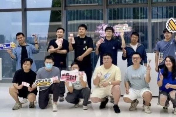 Công ty công nghệ chi gần 3,5 tỷ đồng thưởng cho những nhân viên nỗ lực giảm cân: Giảm lạng nào, nhận ngay tiền mặt lúc đó-2