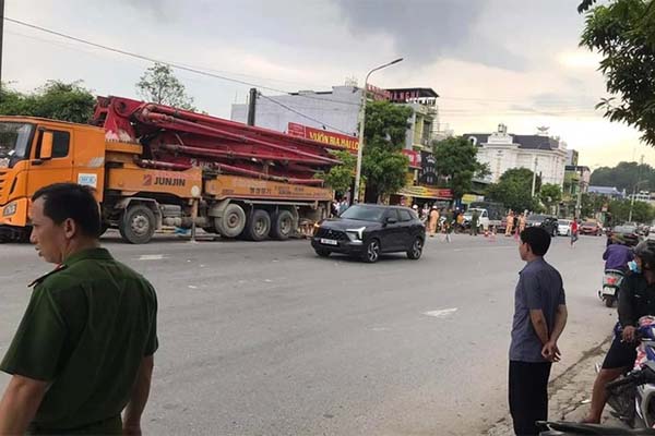 Người thân nữ sinh 14 tuổi bị làm nhục, ép hút thuốc lá: Các phụ huynh đến truy vấn, trách móc, xin lỗi cho xong-3