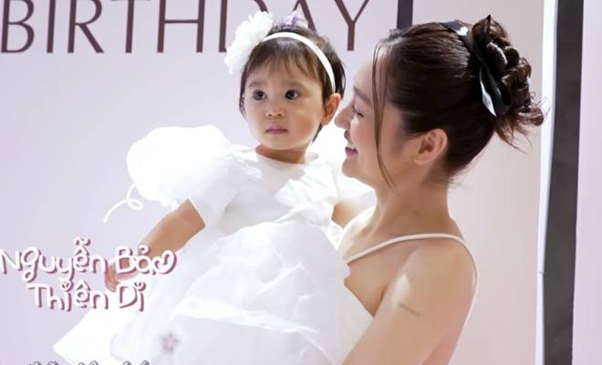 Bảo Anh đặt tên con gái theo họ mẹ, tên 4 chữ nghe vừa sang vừa ý nghĩa-1