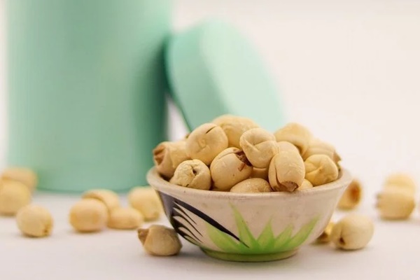 11 công dụng tuyệt vời của hạt sen với sức khoẻ không phải ai cũng biết-2