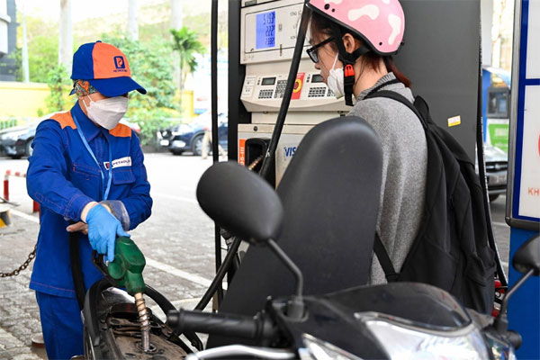 Giá xăng trong nước ngày mai có thể quay đầu tăng-1