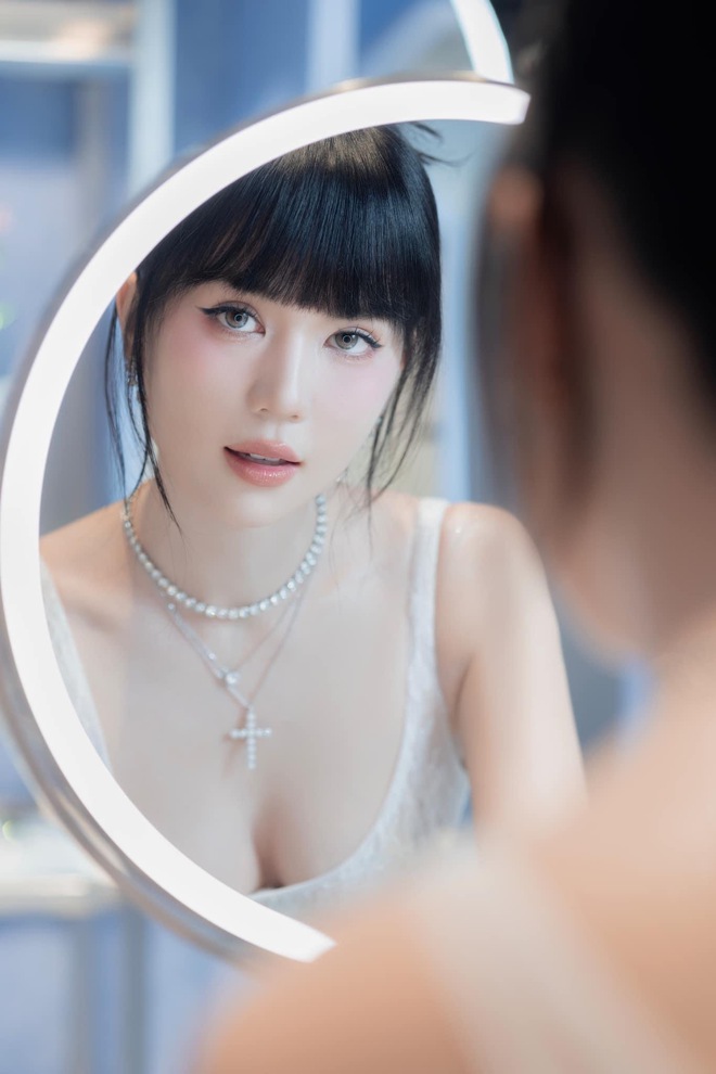 Vóc dáng hiện tại của Ngọc Trinh sau khi lộ khuyết điểm đáng báo động-10