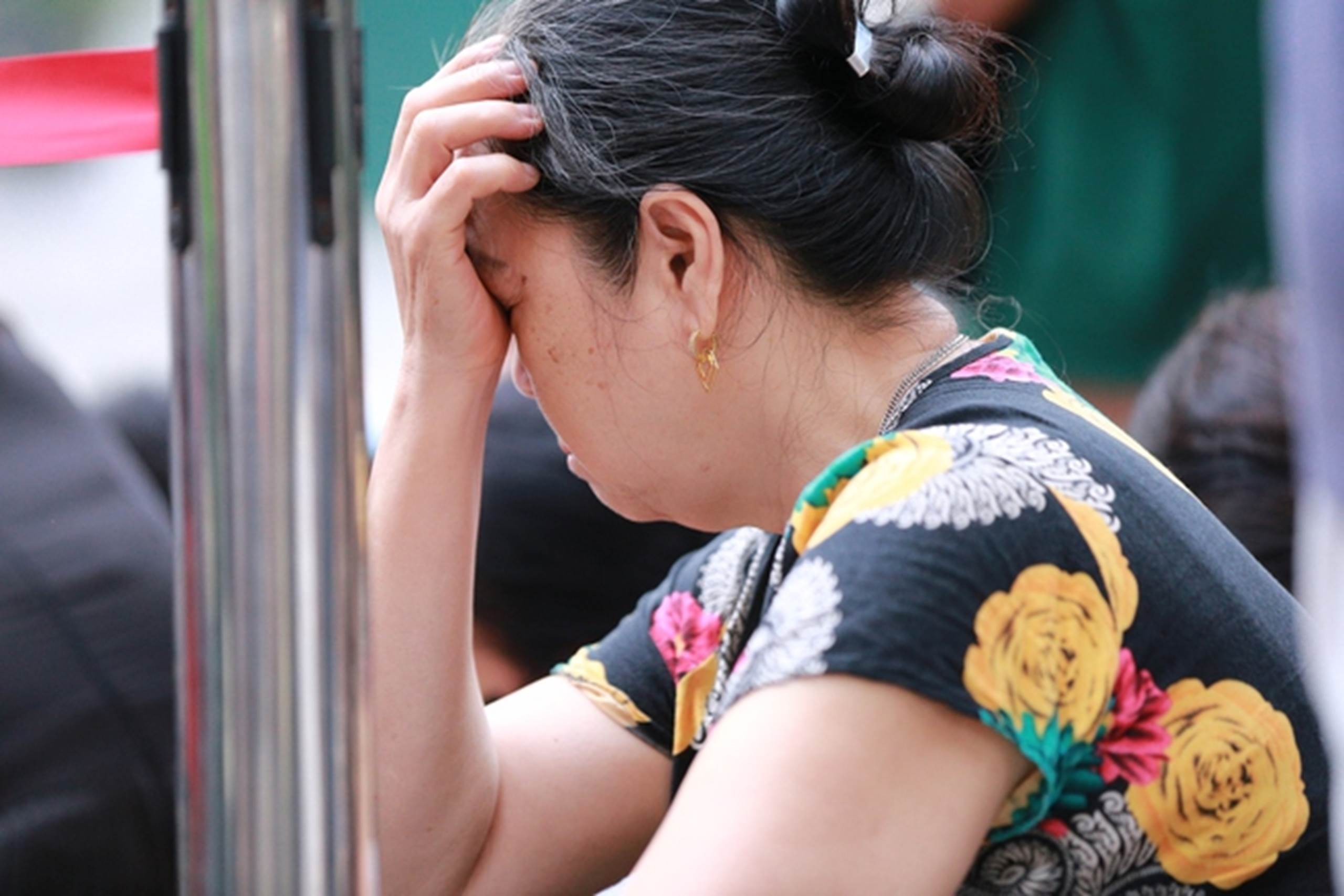 Hà Nội: Người dân từ các tỉnh hụt hẫng quay về quê khi xếp hàng cả đêm nhưng không mua được vàng-5