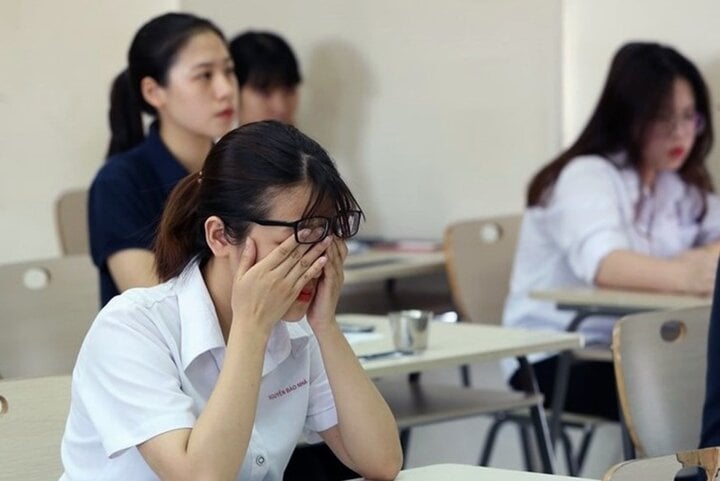 Nhiều sĩ tử cày ngày cày đêm ôn thi nước rút ngày thi tốt nghiệp THPT cận kề-1