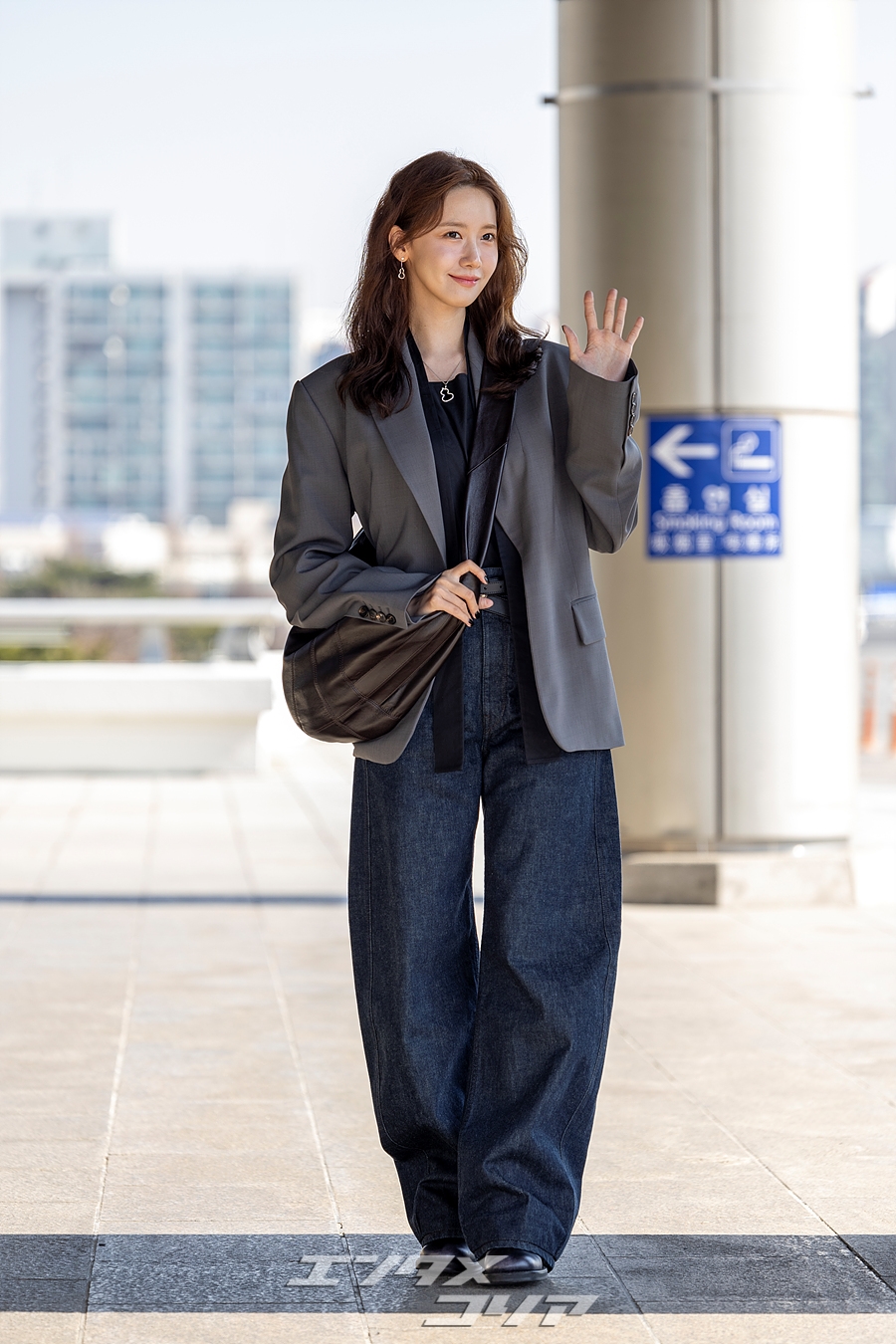 Yoona và Suzy thăng hạng phong cách nhờ 4 cách diện đồ đơn giản-2