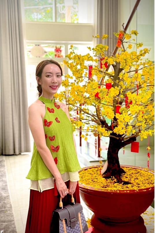 Diễn viên Thu Trang lộ dấu hiệu nghi mang thai lần 2 ở tuổi 39-6