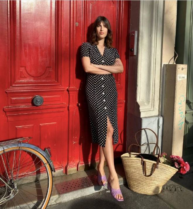 Những kiểu váy midi họa tiết cô nàng nào cũng phải sở hữu-2