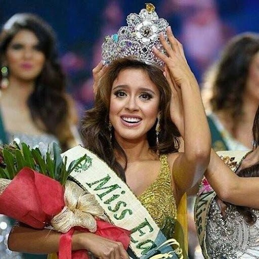 Nhiều người đẹp nhận cái kết đắng khi từ bỏ danh hiệu-6