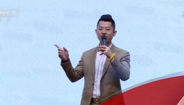 Theo dõi người đàn ông tốt nghiệp trung cấp dạy kinh doanh, cảnh sát chi 3 triệu đăng ký theo học, triệt phá đường dây lừa đảo tinh vi 175 tỷ đồng-2