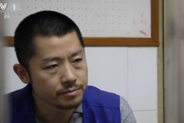 Tưởng con chết lúc sinh, 33 năm mới biết giám đốc bệnh viện đem cho người khác-3