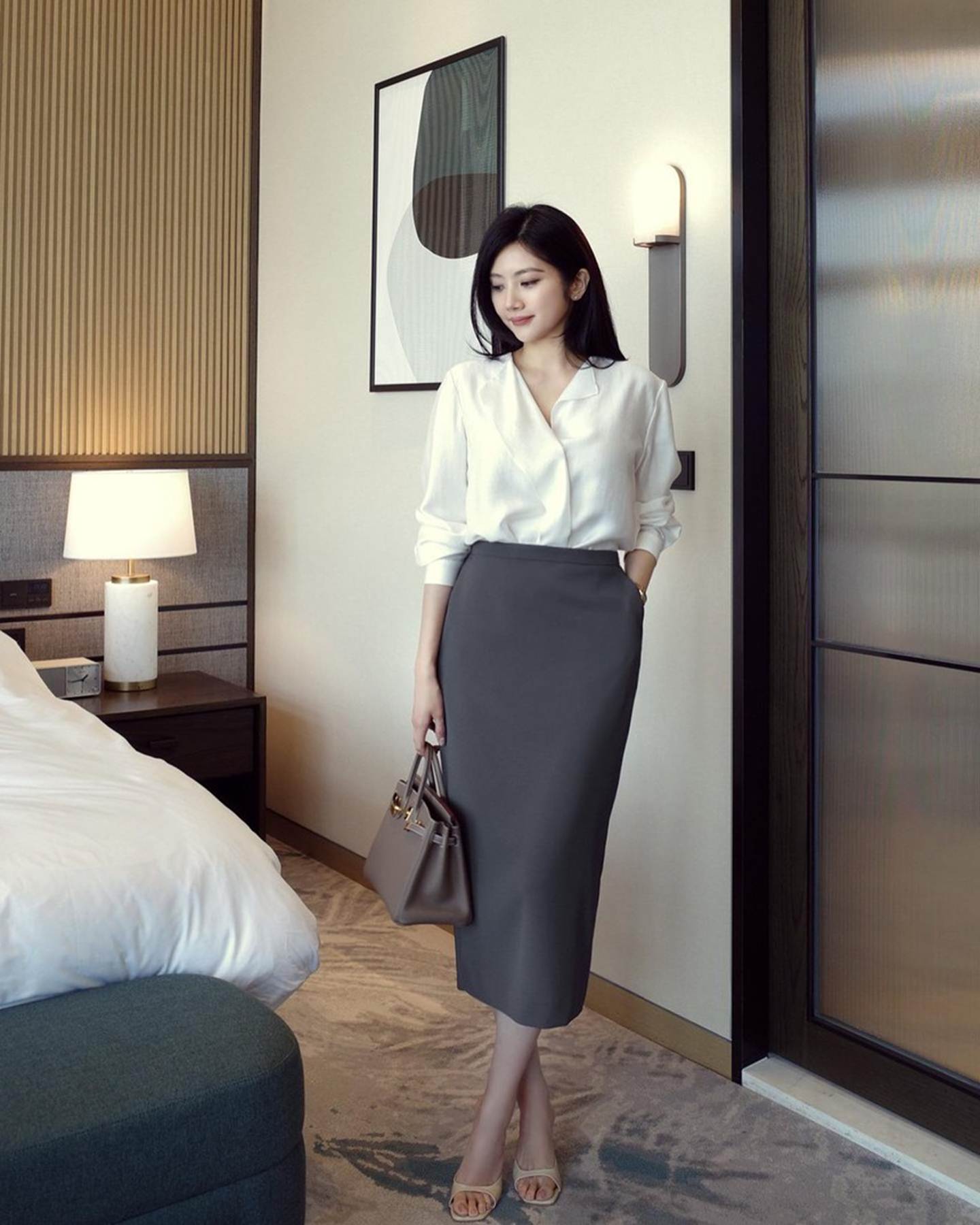 10 cách phối chân váy bút chì trẻ trung, tôn dáng dành cho nàng công sở-6