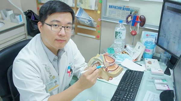 Ân ái 3 tiếng nhưng không thể xuất tinh, chàng trai đi khám, phát hiện nguyên nhân bất ngờ-2