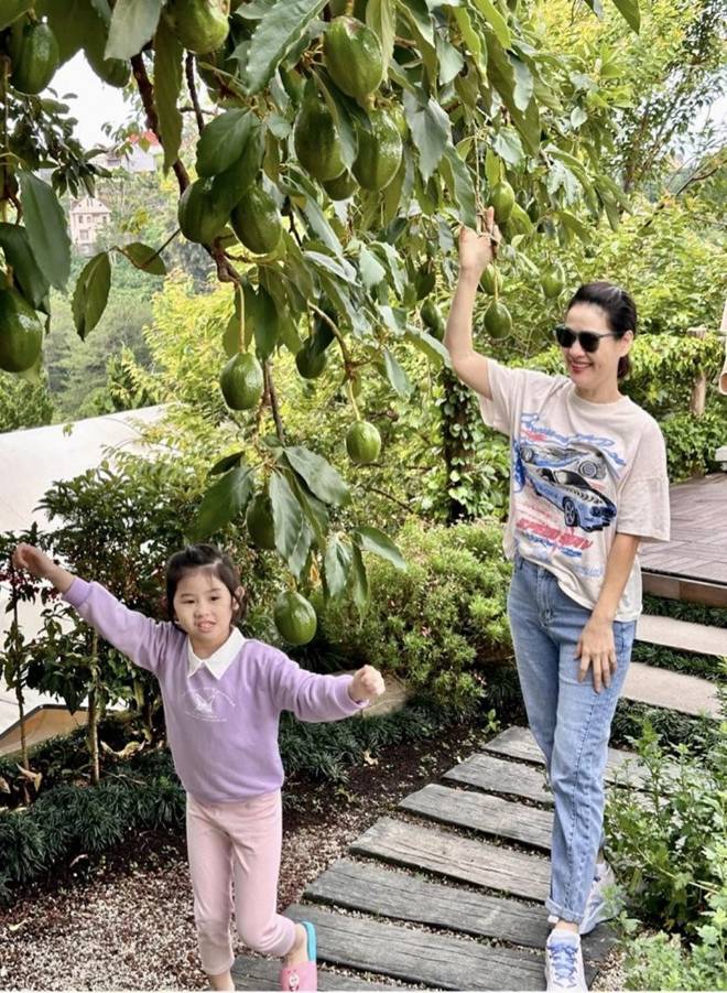 Con trai từng nhận bình luận tiêu cực về giới tính của Thân Thúy Hà giờ khủng hoảng tuổi 15, bướng và chống đối mẹ-3