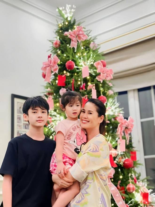 Con trai từng nhận bình luận tiêu cực về giới tính của Thân Thúy Hà giờ khủng hoảng tuổi 15, bướng và chống đối mẹ-4