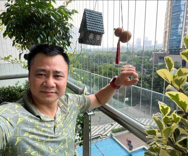 Ban công xanh nhà NSND Tự Long được cả 2 vợ chồng thích thú, bà xã Đại úy còn khoe: View thật tuyệt-1