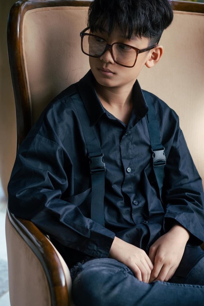 Quý tử nhà sao Việt sinh ra ở vạch đích: 13 tuổi đã có dinh thự 200 tỷ, học trường đắt đỏ, diện mạo dậy thì gây bất ngờ-11