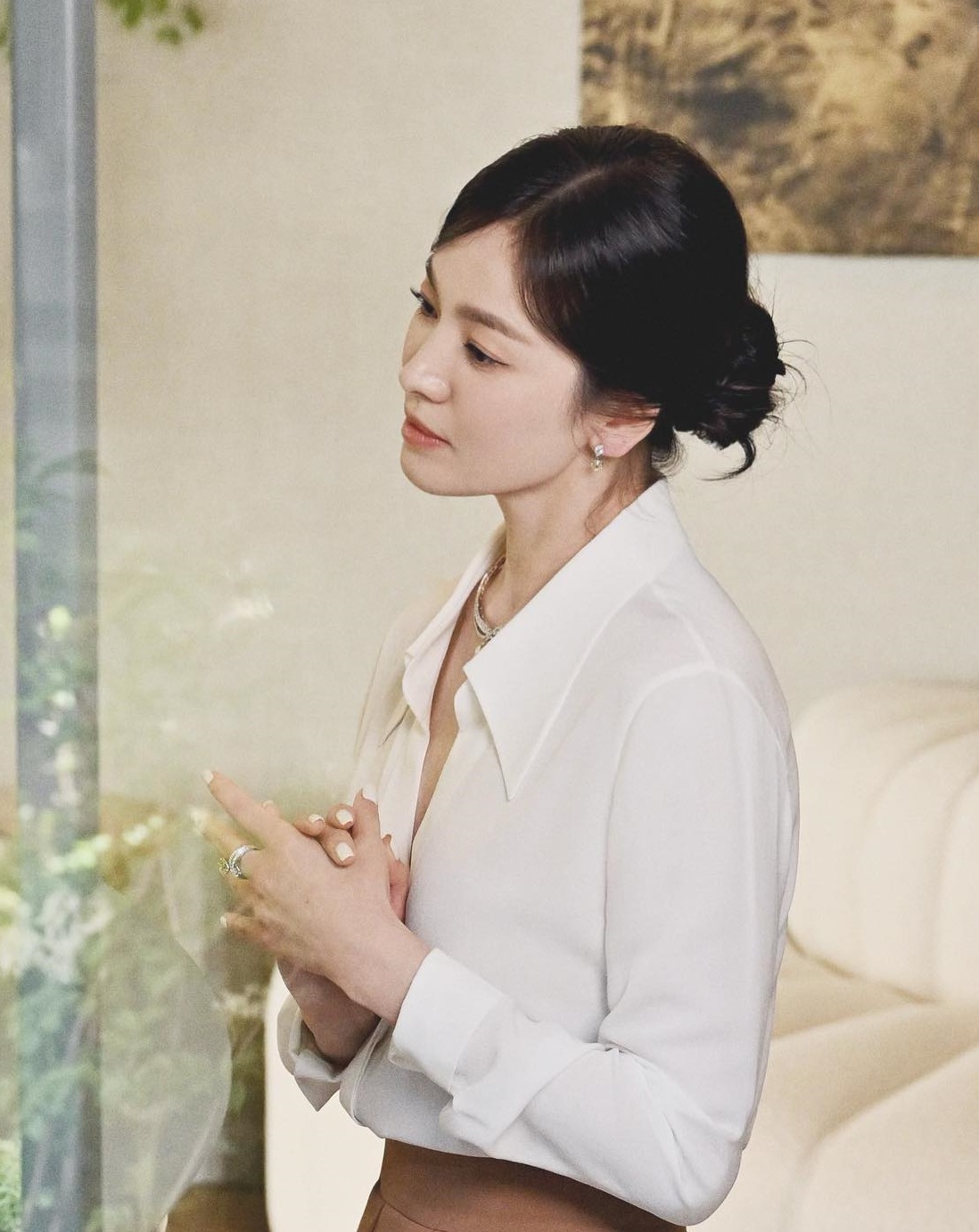 Tham khảo Song Hye Kyo 4 cách buộc tóc sang trọng dành cho phụ nữ trên 40 tuổi-3