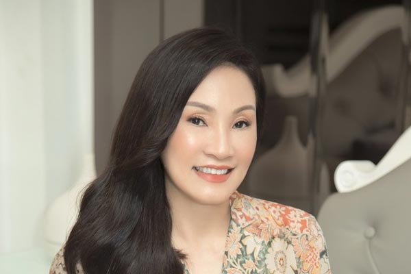 Hồng Đào tuổi 62 sống lạc quan, tiết lộ sức khỏe sau biến cố bệnh tật-7