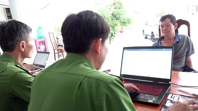 Giết vợ dã man giữa đường vì cuồng ghen-2