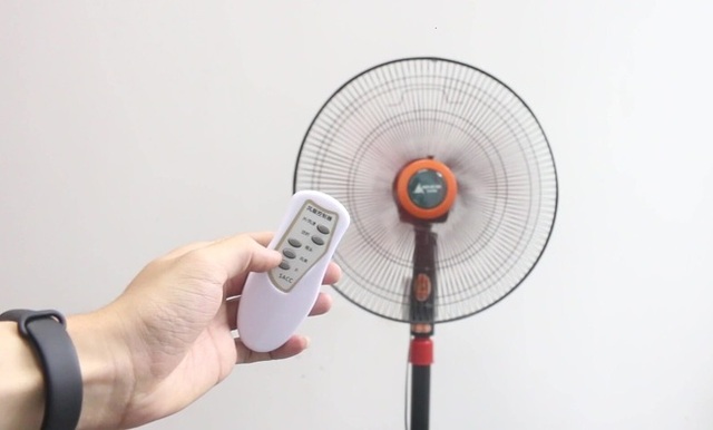 Khi ngủ nên đặt quạt gần hay xa giường? Có nên đặt ở đầu giường? Thì ra rất nhiều nhà đang làm sai-5