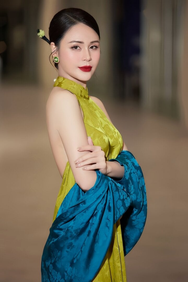 Cuộc sống ngoài đời sang chảnh của ‘An Nhiên’ Lương Thu Trang-5