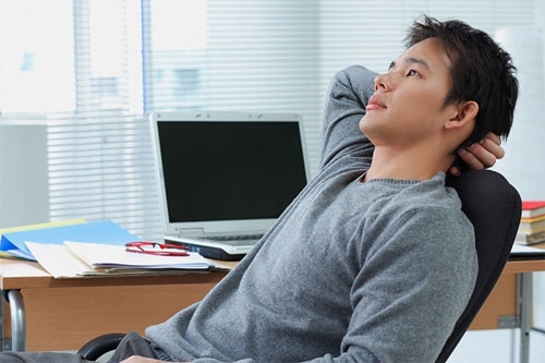 Yêu thầm sếp nữ hơn 15 tuổi, tôi đau khổ muốn nghỉ việc-1